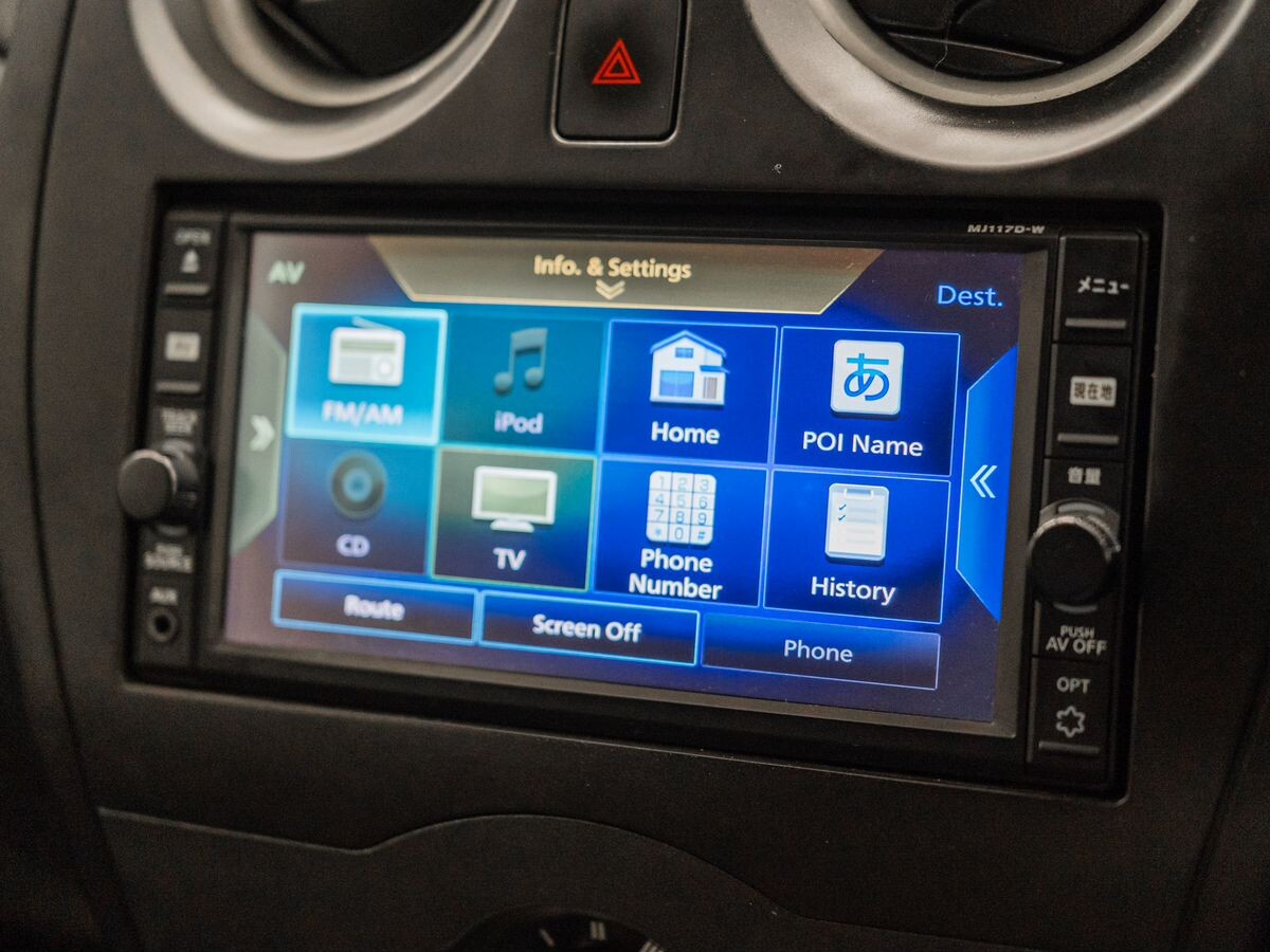 Nissan Note 2018 - фото автомобиля