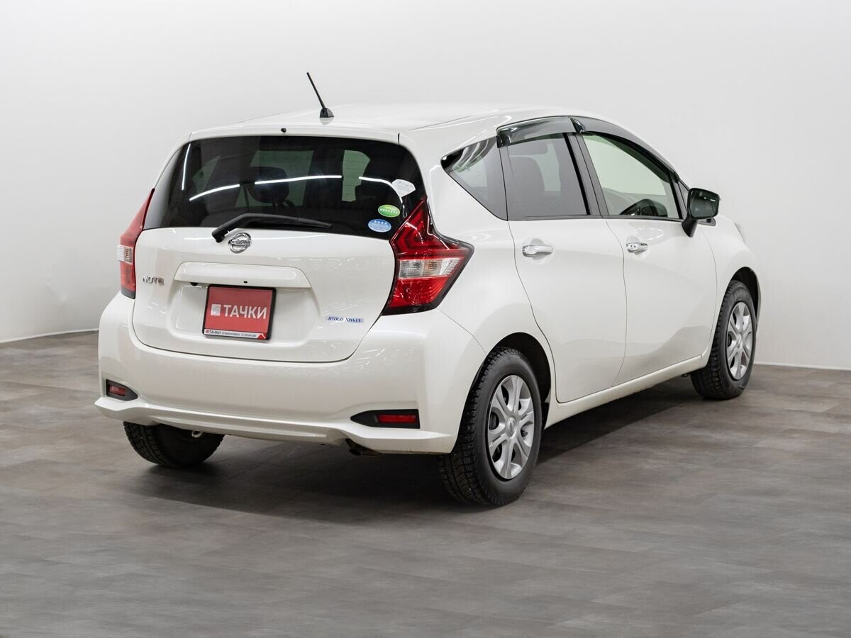 Nissan Note 2018 - фото автомобиля