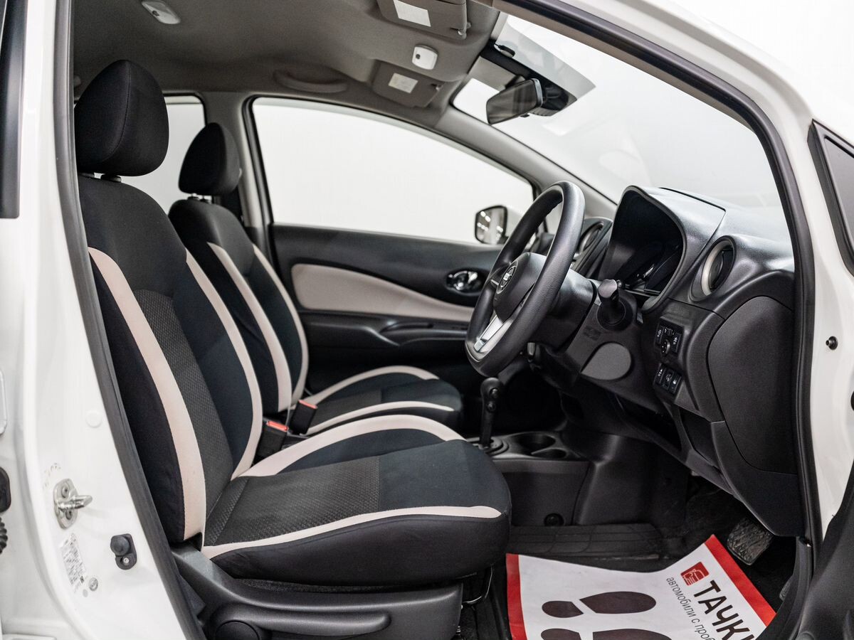 Nissan Note 2018 - фото автомобиля