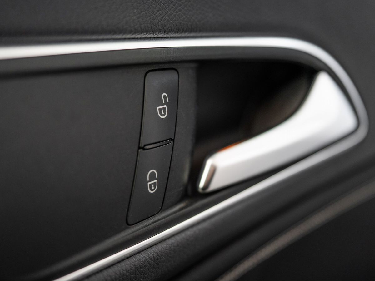 Mercedes-Benz CLA 2014 - фото автомобиля