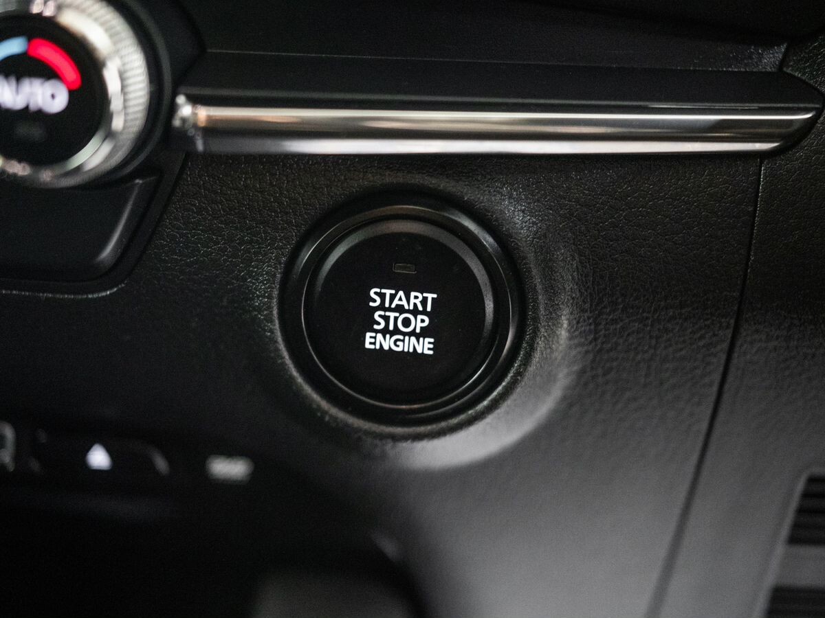 Mazda 3 2019 - фото автомобиля