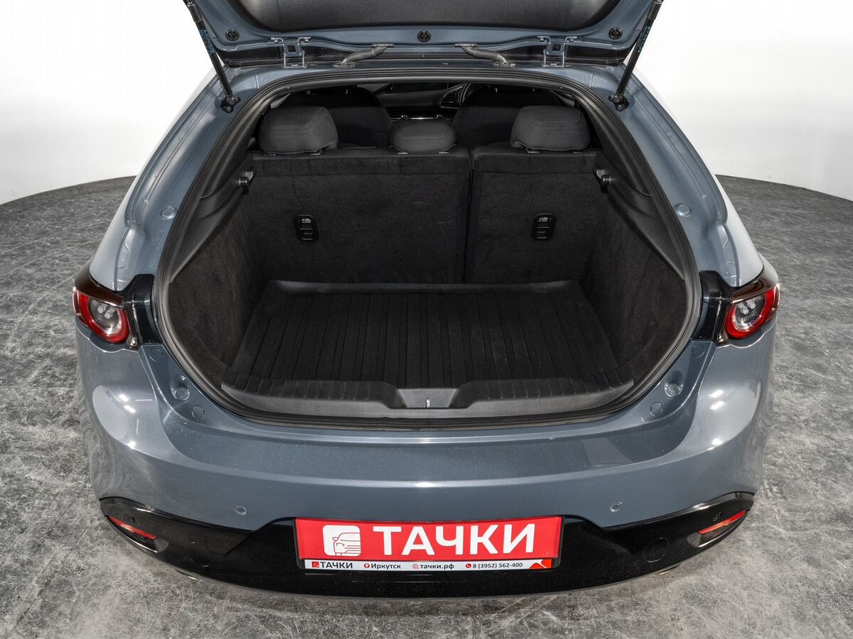 Mazda 3 2019 - фото автомобиля