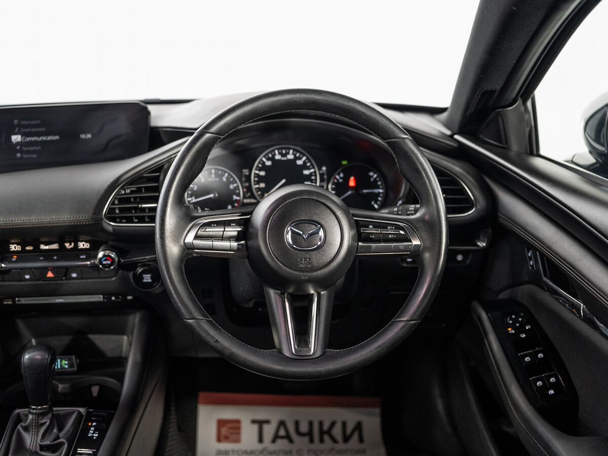 Mazda 3 2019 - фото автомобиля