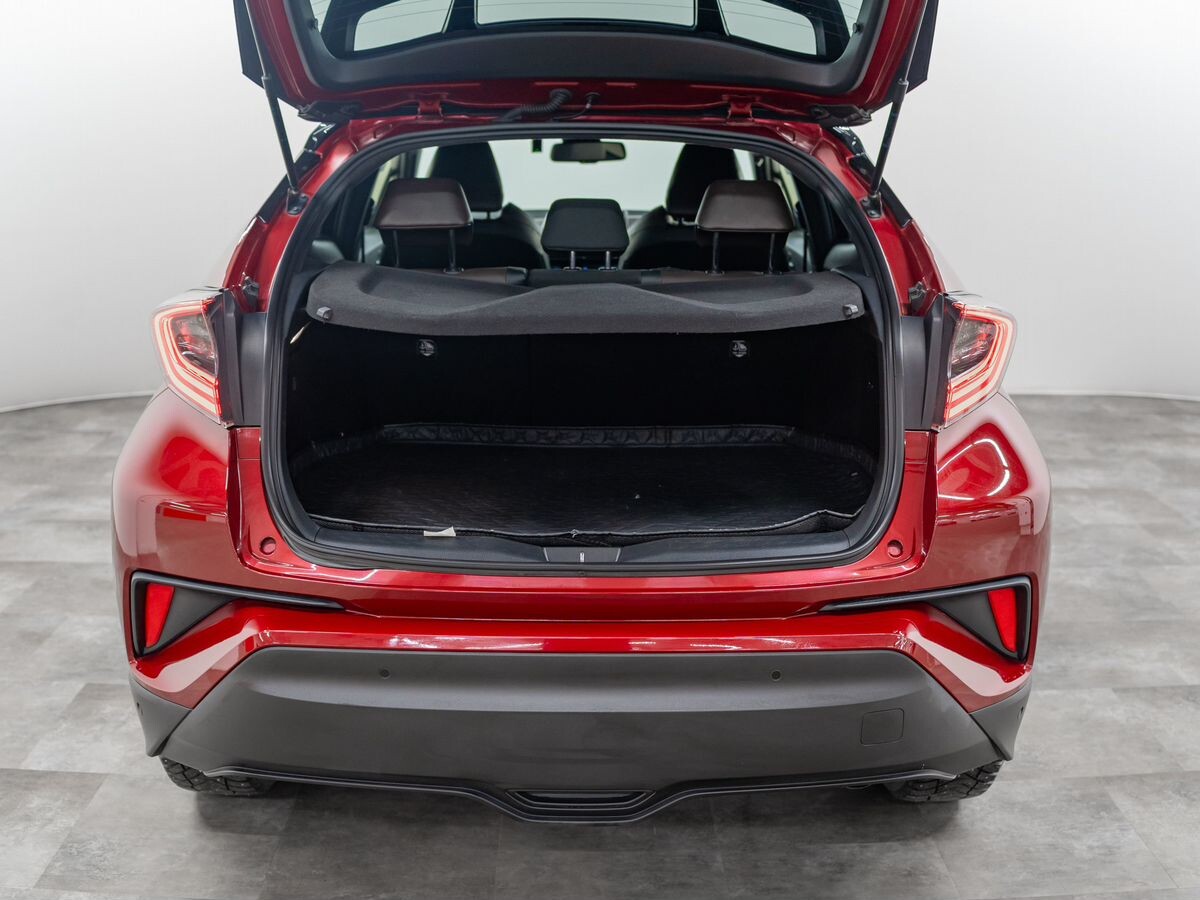 Toyota C-HR 2018 - фото автомобиля