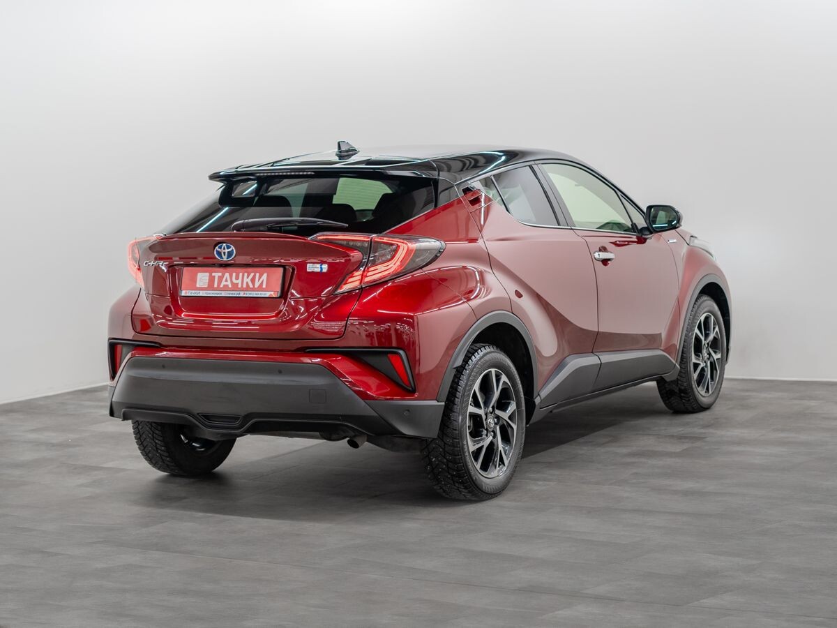 Toyota C-HR 2018 - фото автомобиля