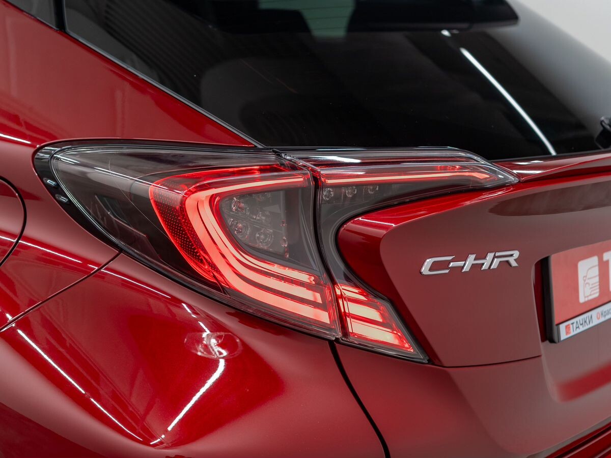 Toyota C-HR 2018 - фото автомобиля