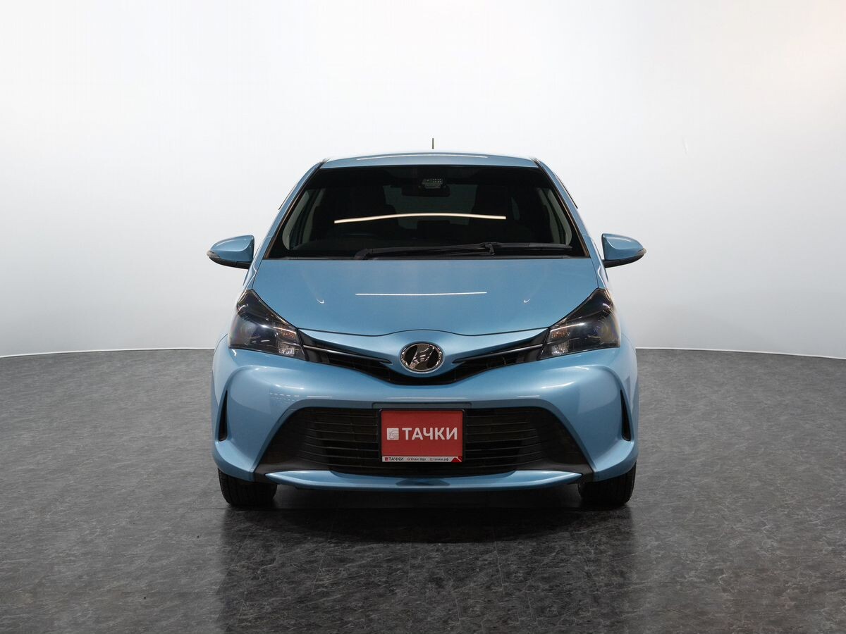 Toyota Vitz 2015 - фото автомобиля