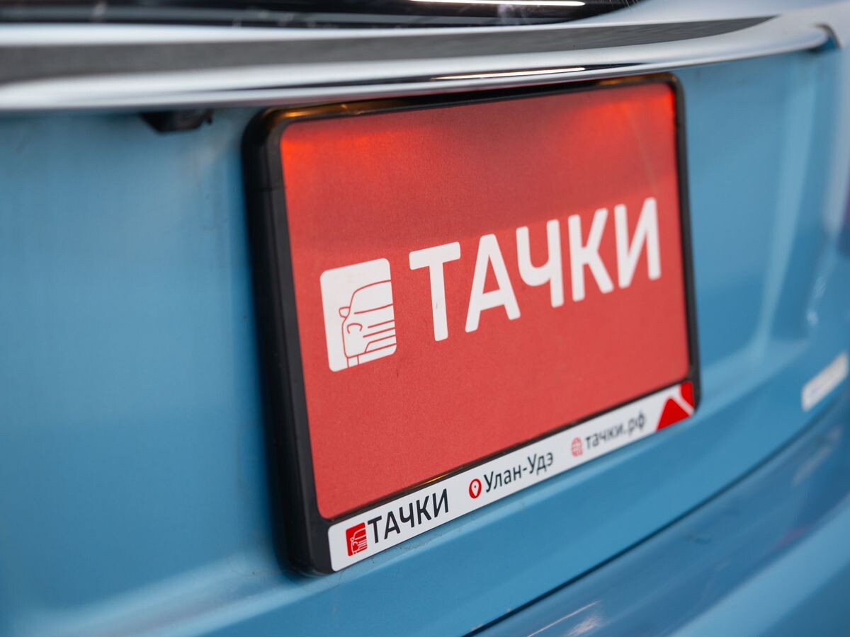 Toyota Vitz 2015 - фото автомобиля