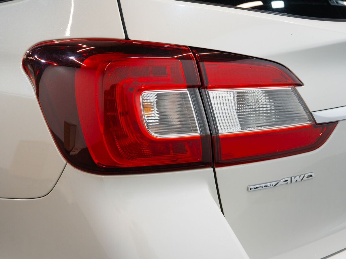 Subaru Levorg 2015 - фото автомобиля