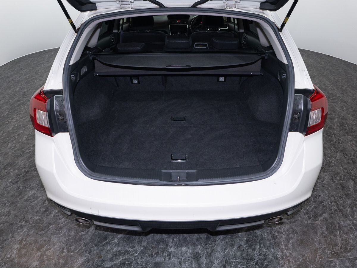 Subaru Levorg 2015 - фото автомобиля