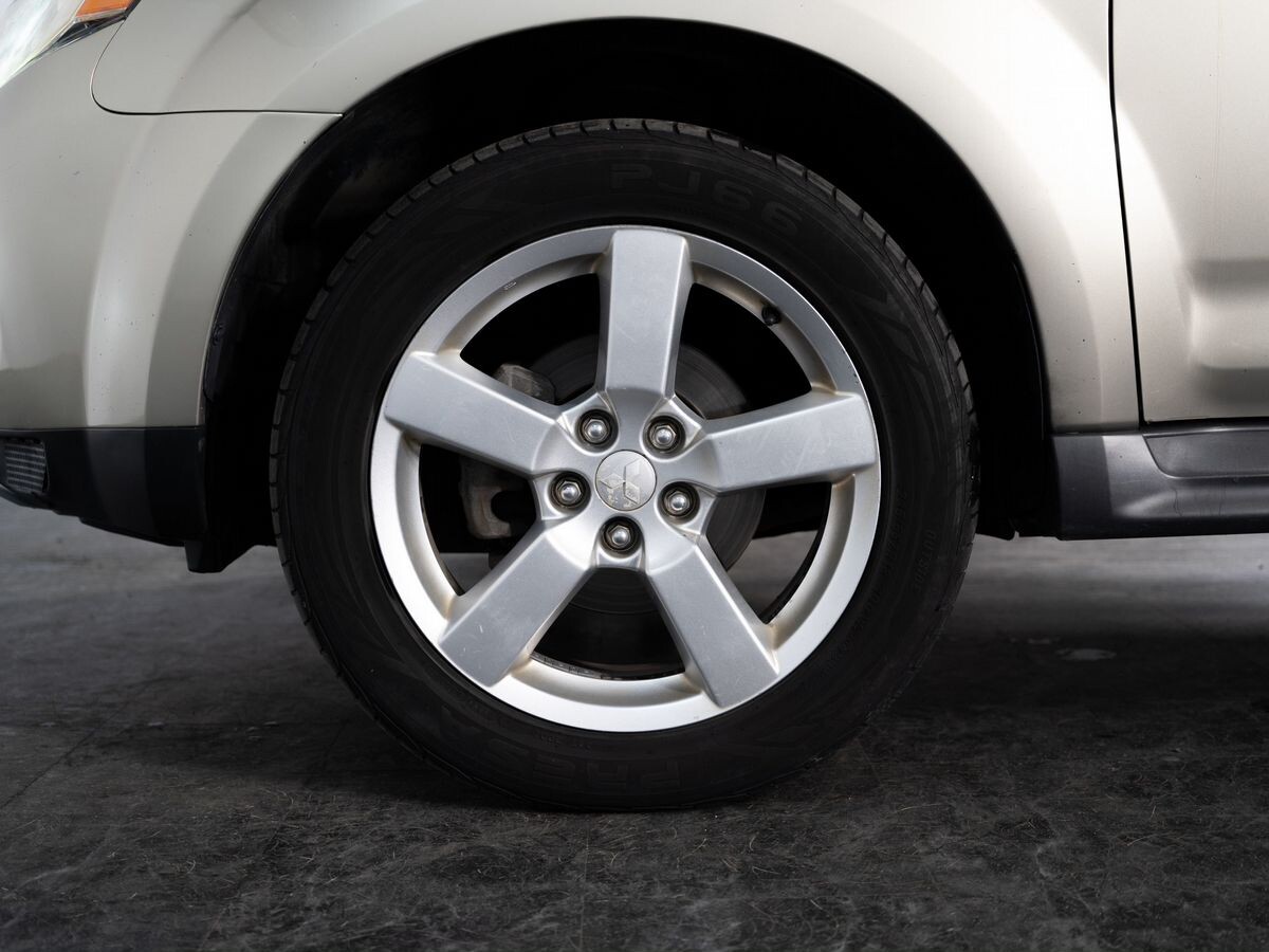 Mitsubishi Outlander 2008 - фото автомобиля