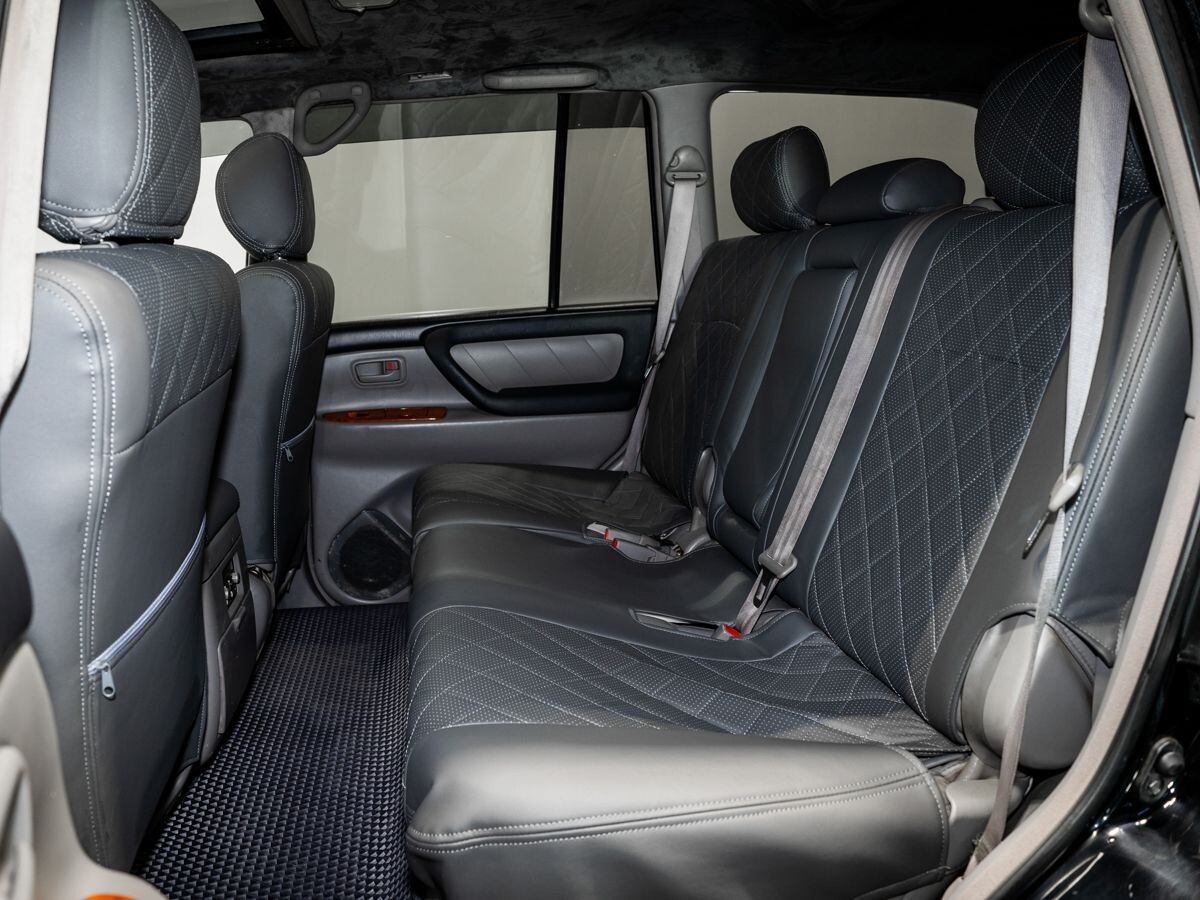 Toyota Land Cruiser 2006 - фото автомобиля