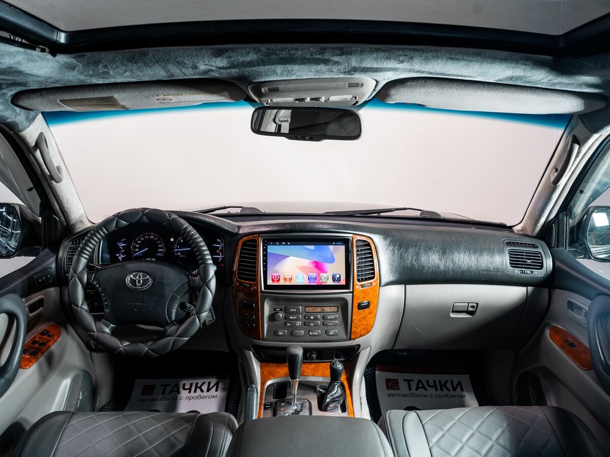 Toyota Land Cruiser 2006 - фото автомобиля