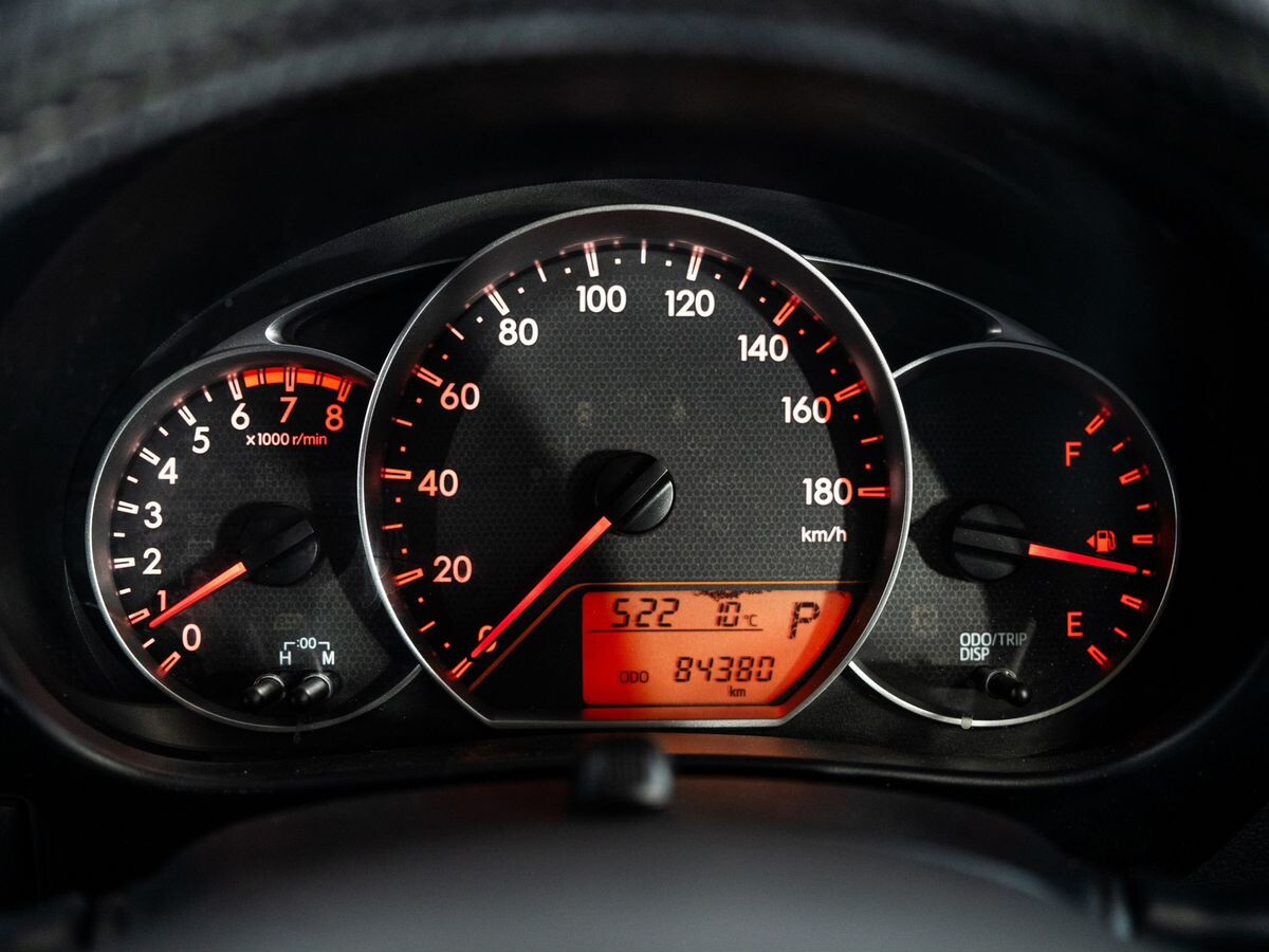 Toyota Ractis 2011 - фото автомобиля