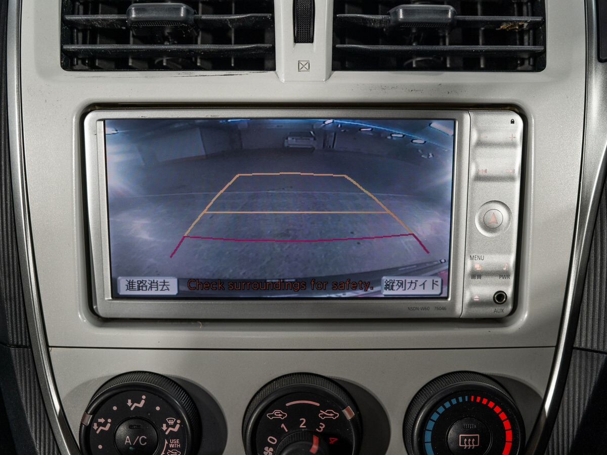 Toyota Ractis 2011 - фото автомобиля