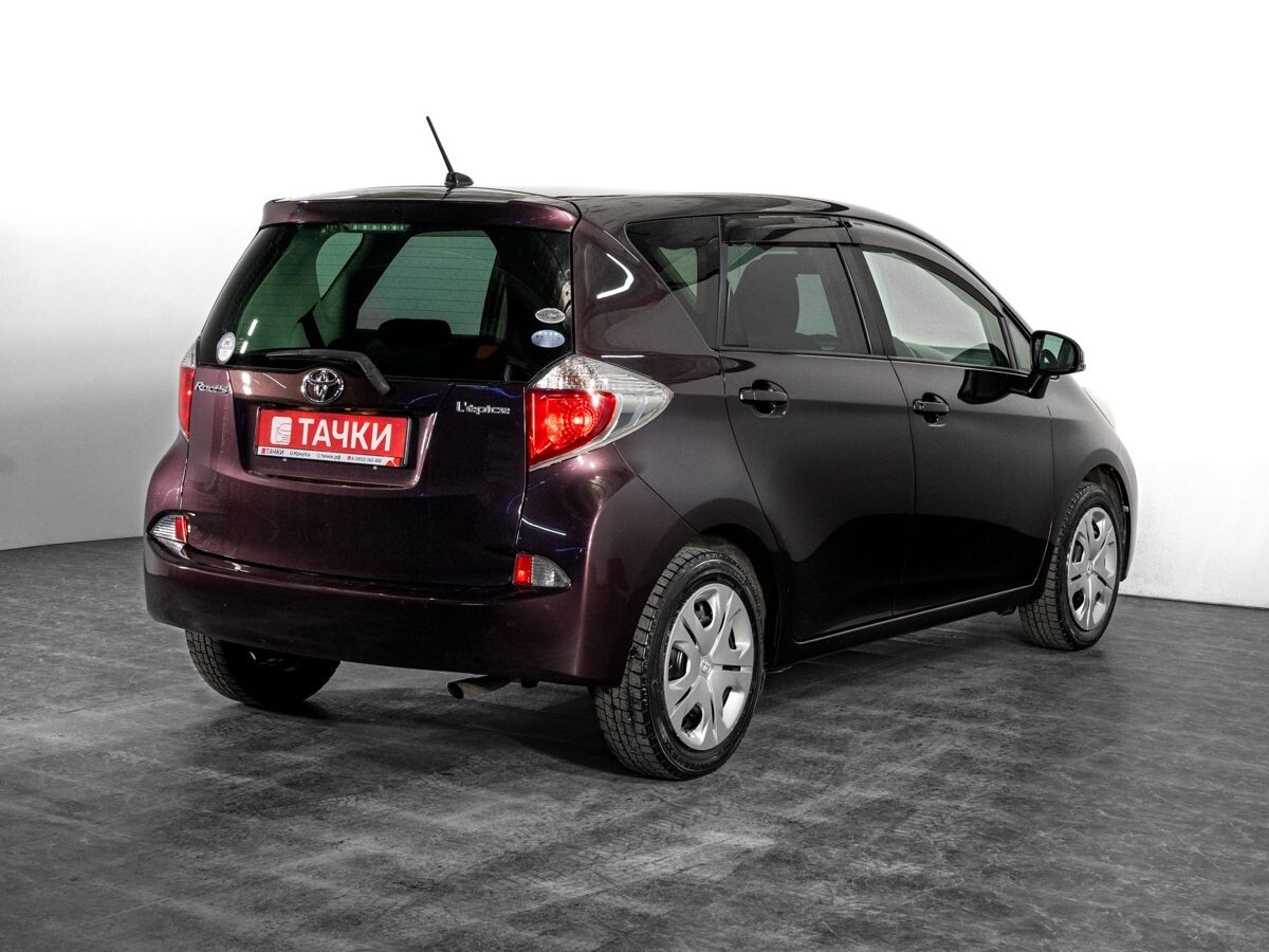 Toyota Ractis 2011 - фото автомобиля