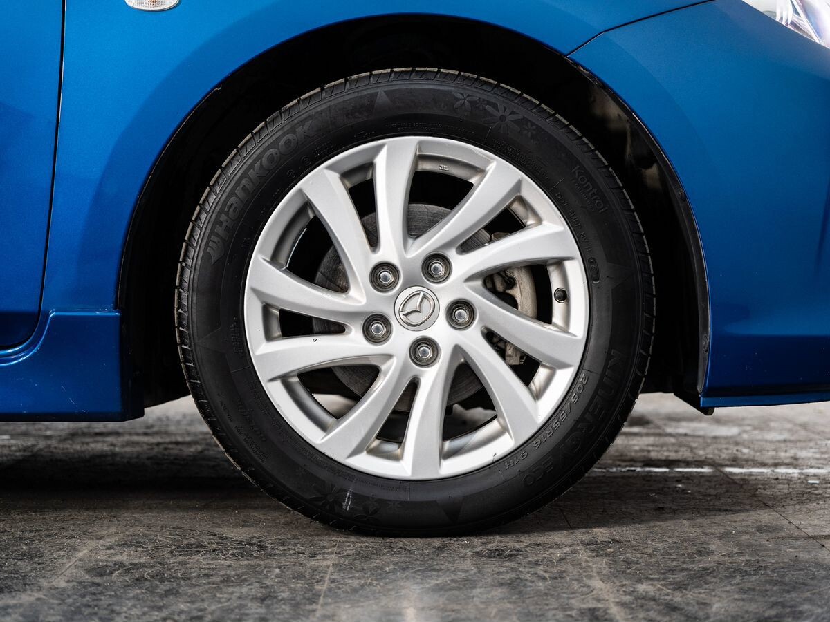 Mazda Axela 2012 - фото автомобиля