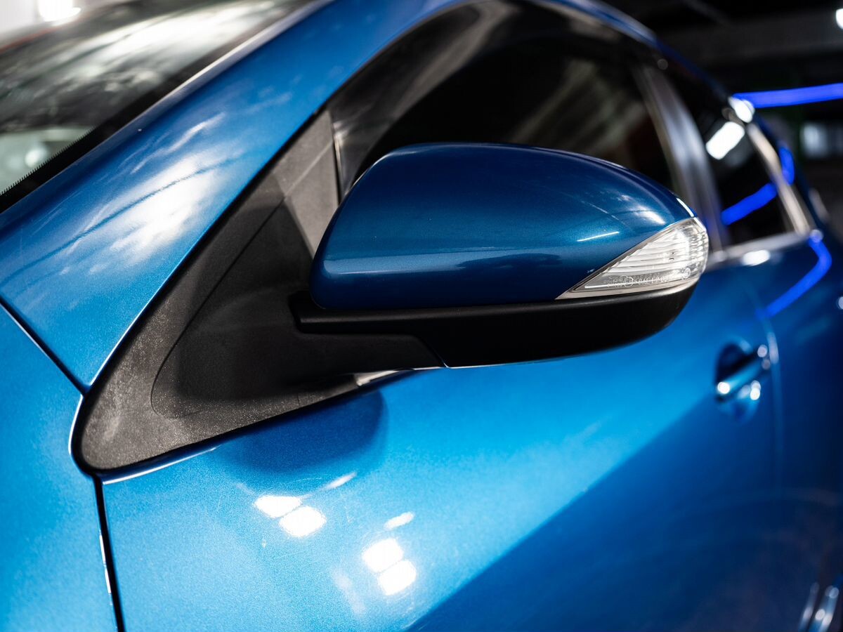 Mazda Axela 2012 - фото автомобиля