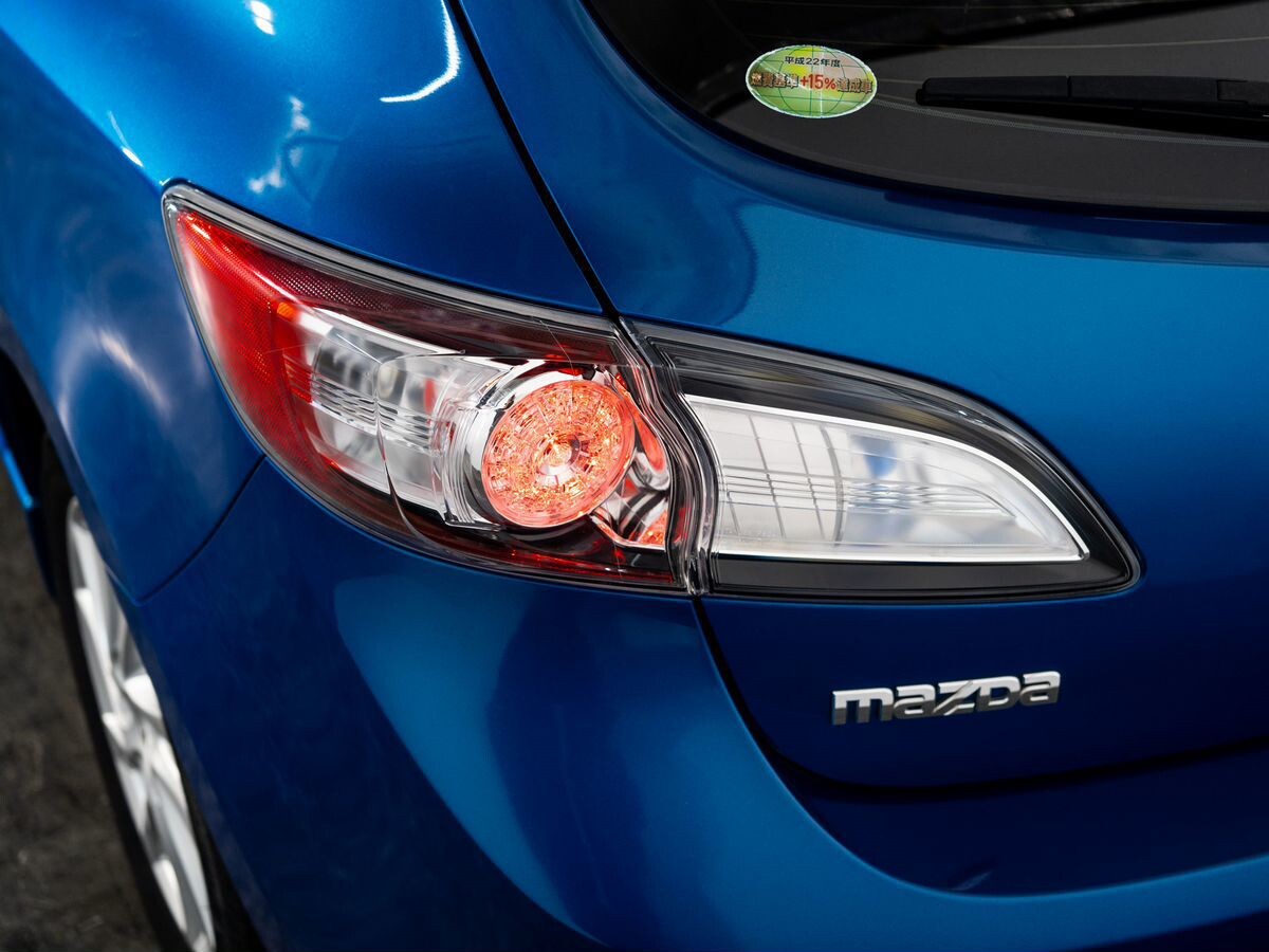 Mazda Axela 2012 - фото автомобиля