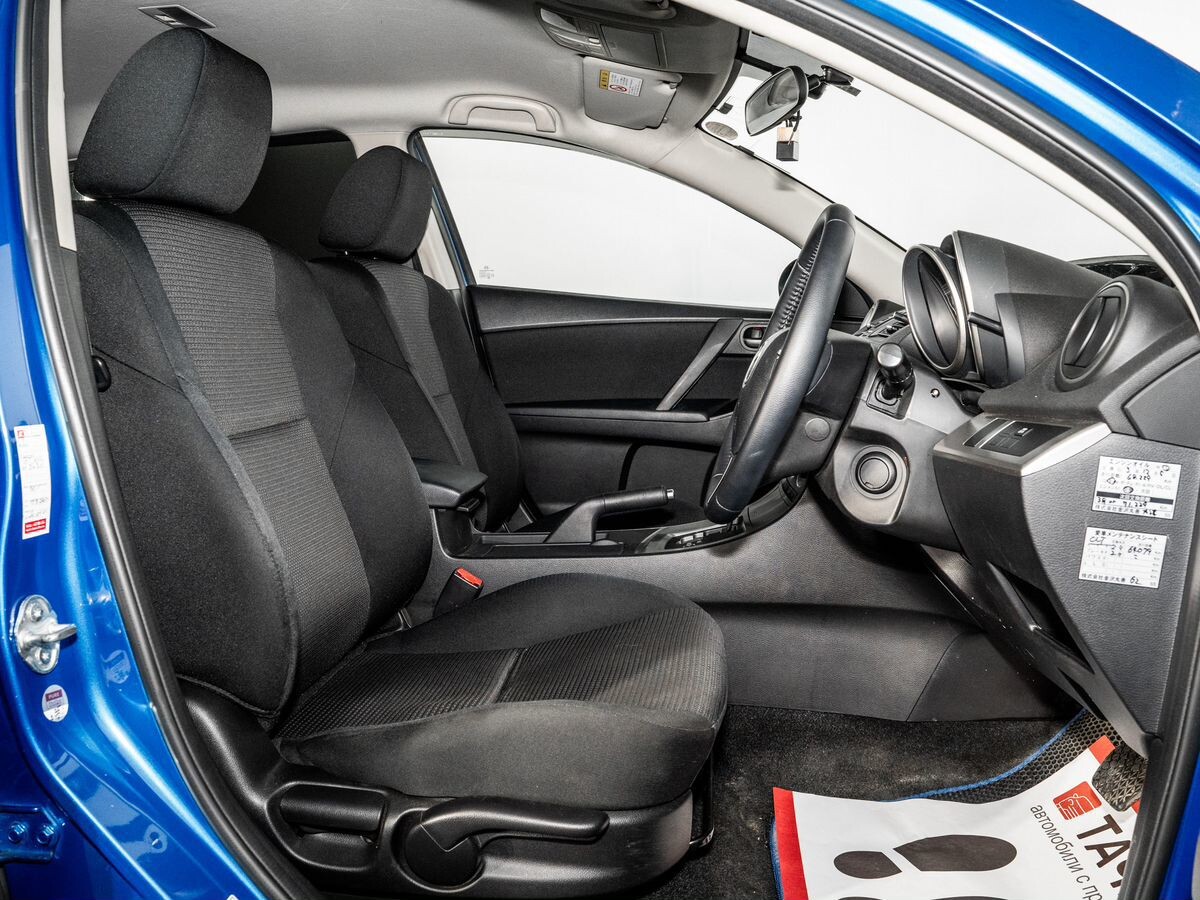 Mazda Axela 2012 - фото автомобиля