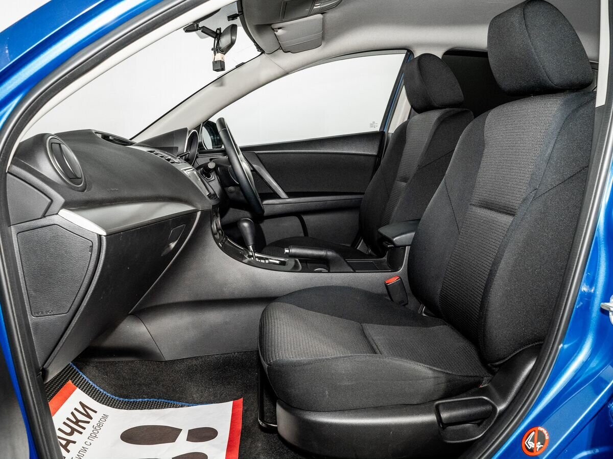 Mazda Axela 2012 - фото автомобиля