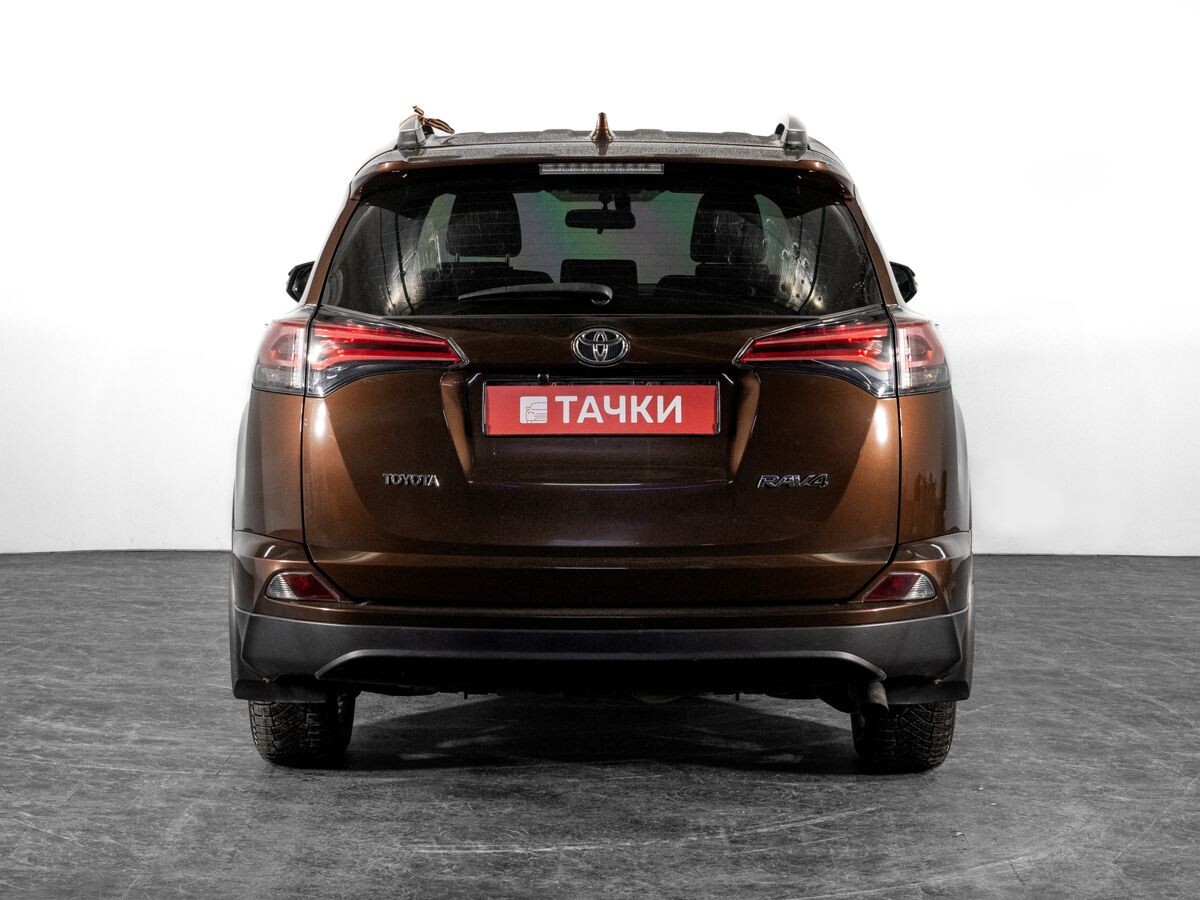 Toyota RAV4 2017 - фото автомобиля