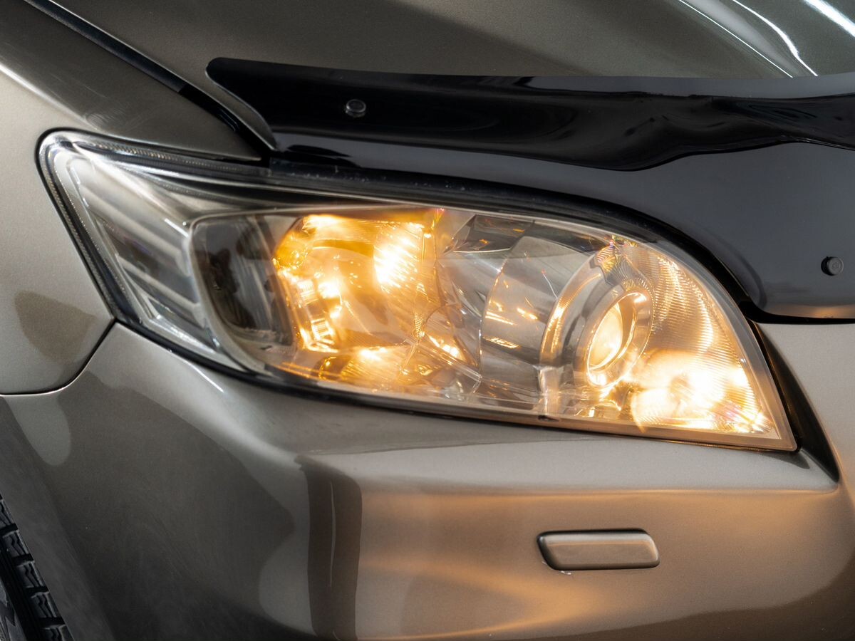 Toyota RAV4 2011 - фото автомобиля