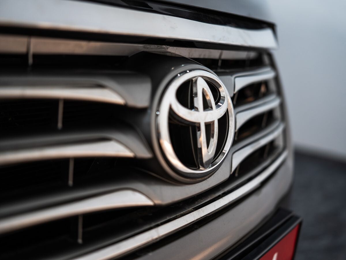 Toyota RAV4 2011 - фото автомобиля