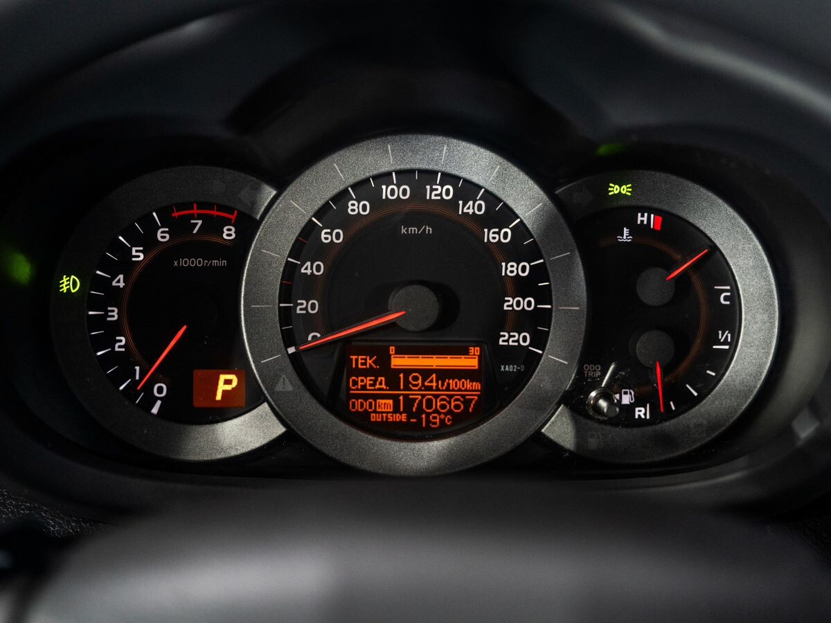 Toyota RAV4 2011 - фото автомобиля