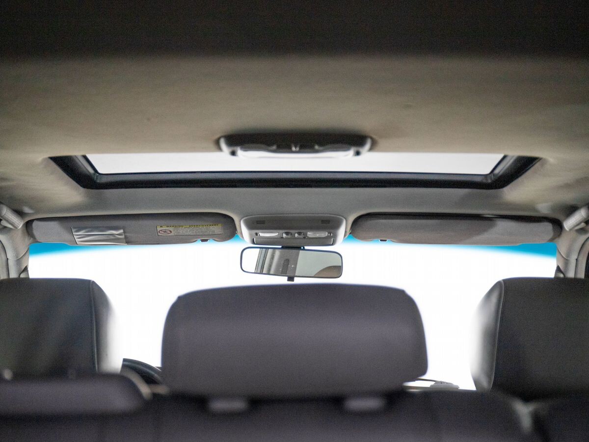 Toyota Land Cruiser 2005 - фото автомобиля