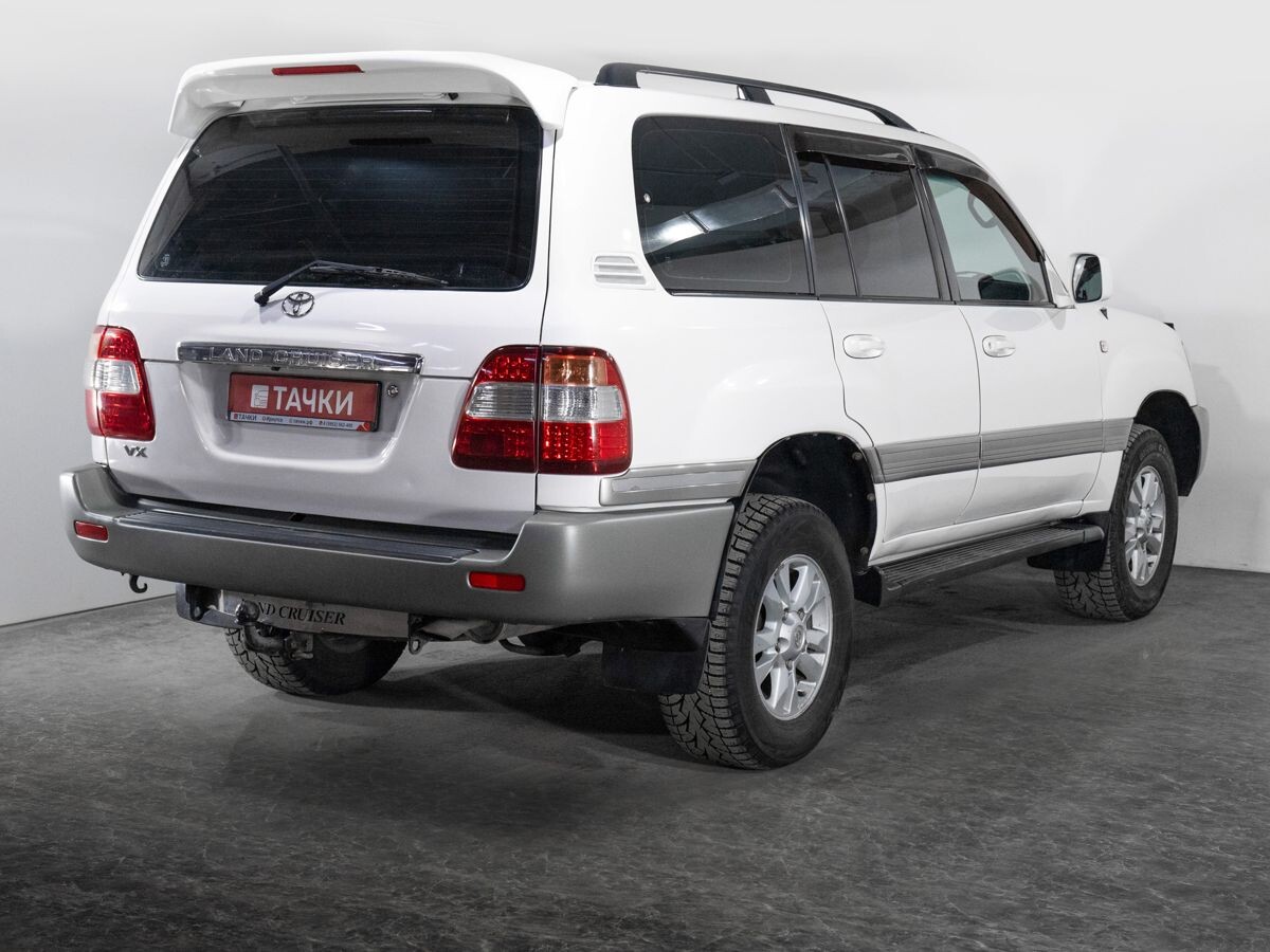 Toyota Land Cruiser 2005 - фото автомобиля