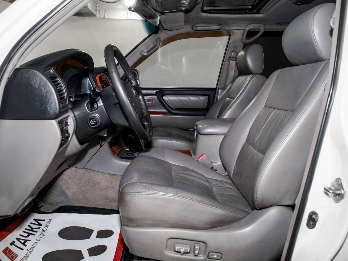 Toyota Land Cruiser 2005 - фото автомобиля