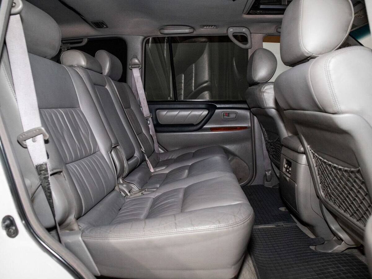 Toyota Land Cruiser 2005 - фото автомобиля