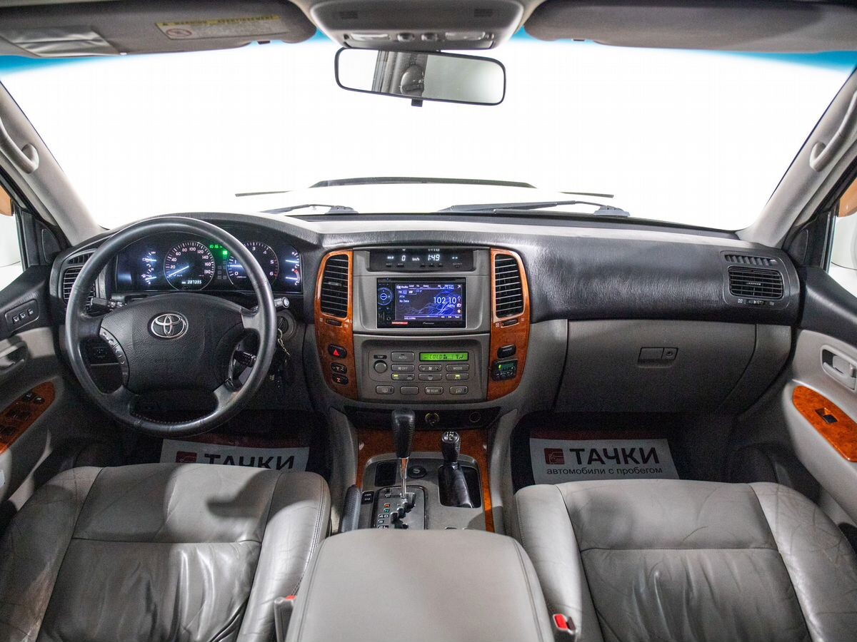 Toyota Land Cruiser 2005 - фото автомобиля