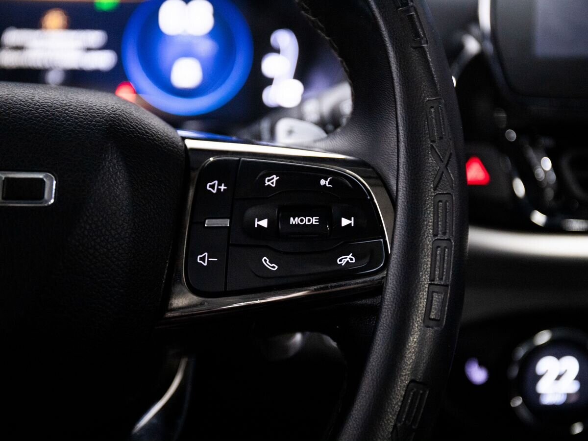 Exeed TXL 2021 - фото автомобиля