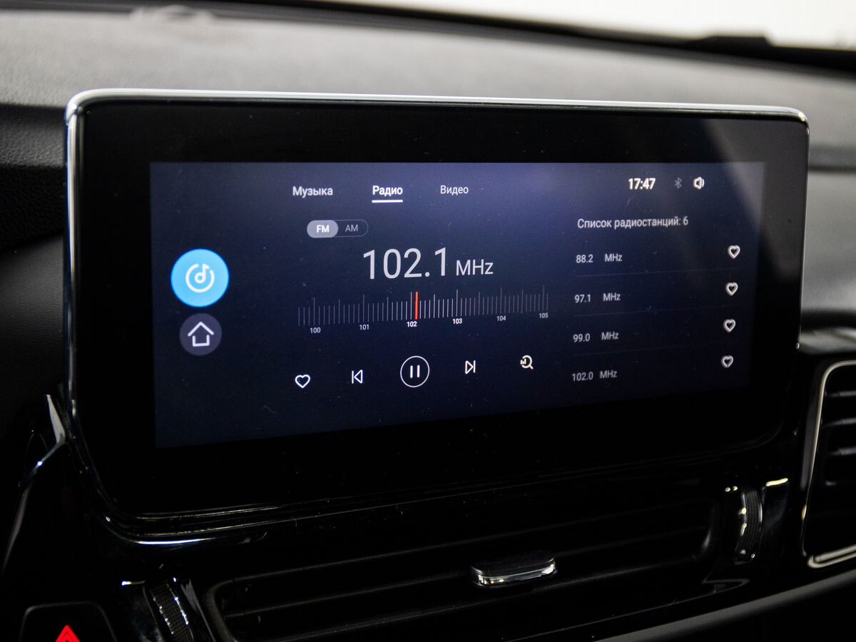 Exeed TXL 2021 - фото автомобиля