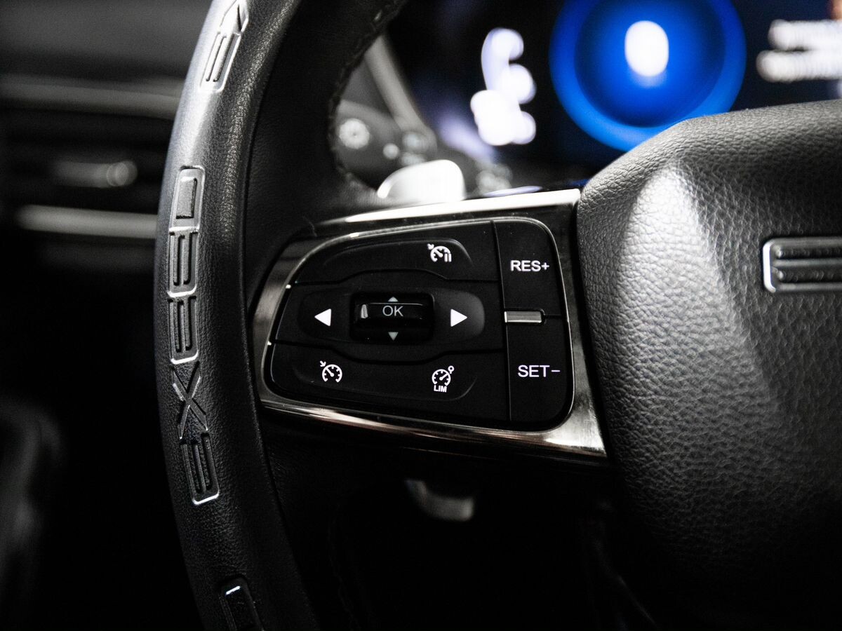 Exeed TXL 2021 - фото автомобиля