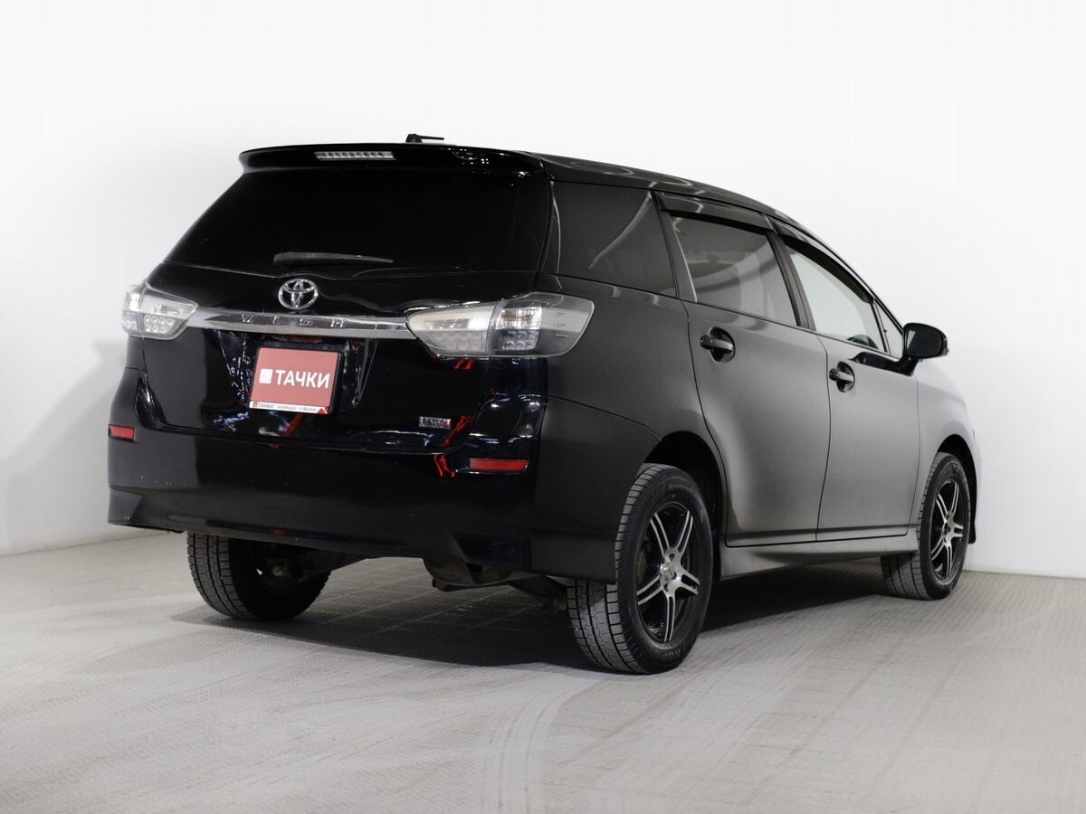 Toyota Wish 2016 - фото автомобиля