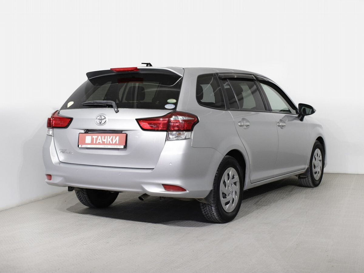 Toyota Corolla 2019 - фото автомобиля