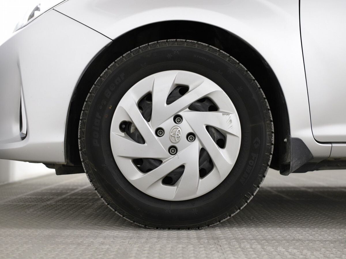 Toyota Corolla 2019 - фото автомобиля