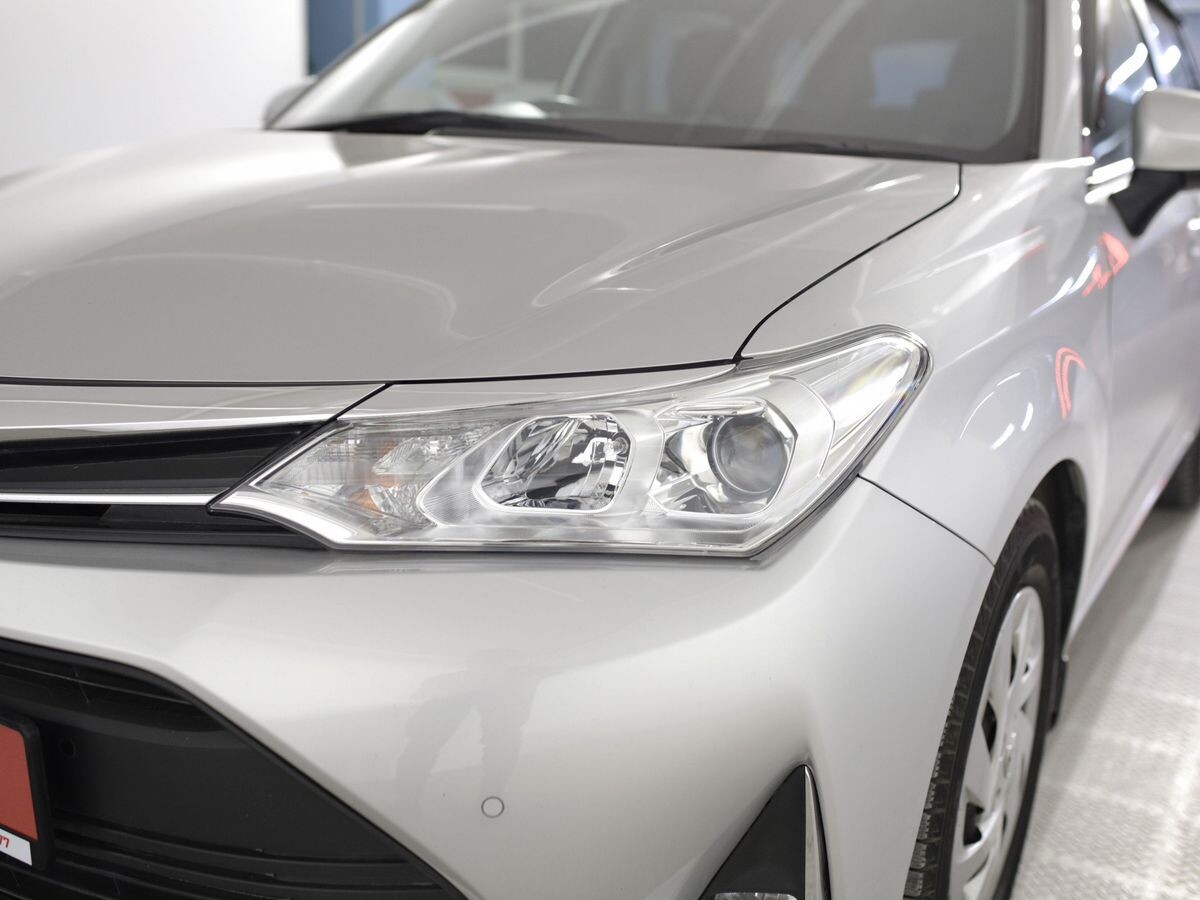 Toyota Corolla 2019 - фото автомобиля