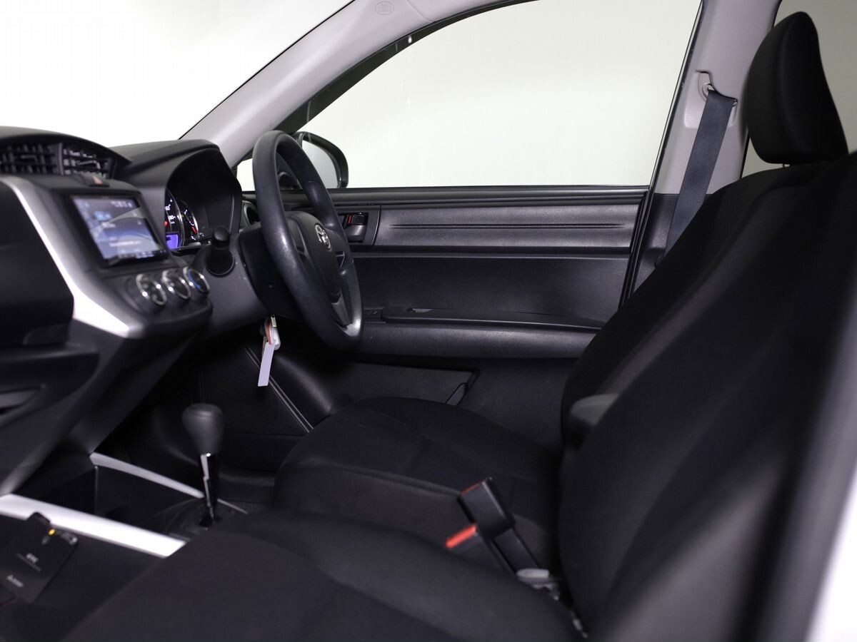 Toyota Corolla 2019 - фото автомобиля