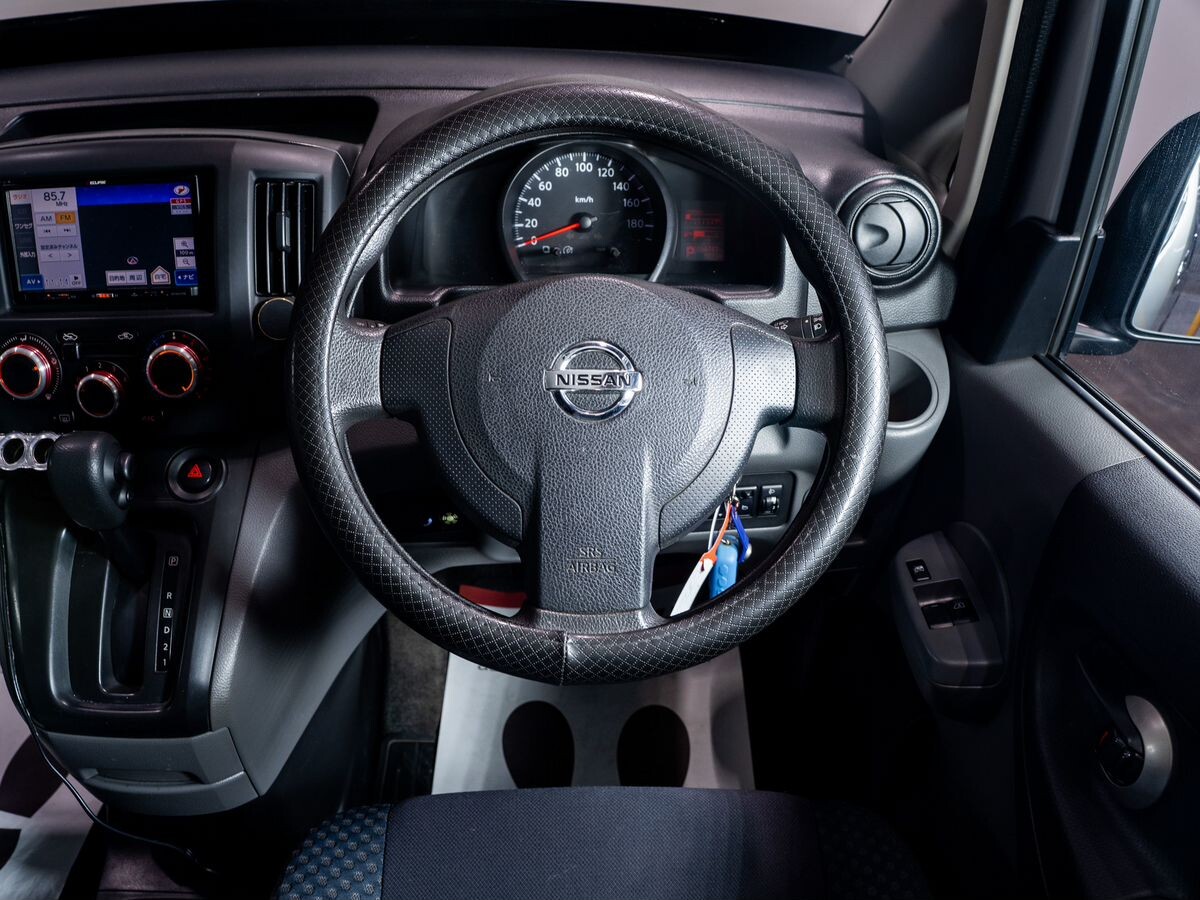 Nissan NV200 2017 - фото автомобиля
