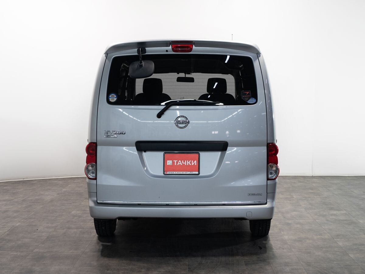 Nissan NV200 2017 - фото автомобиля