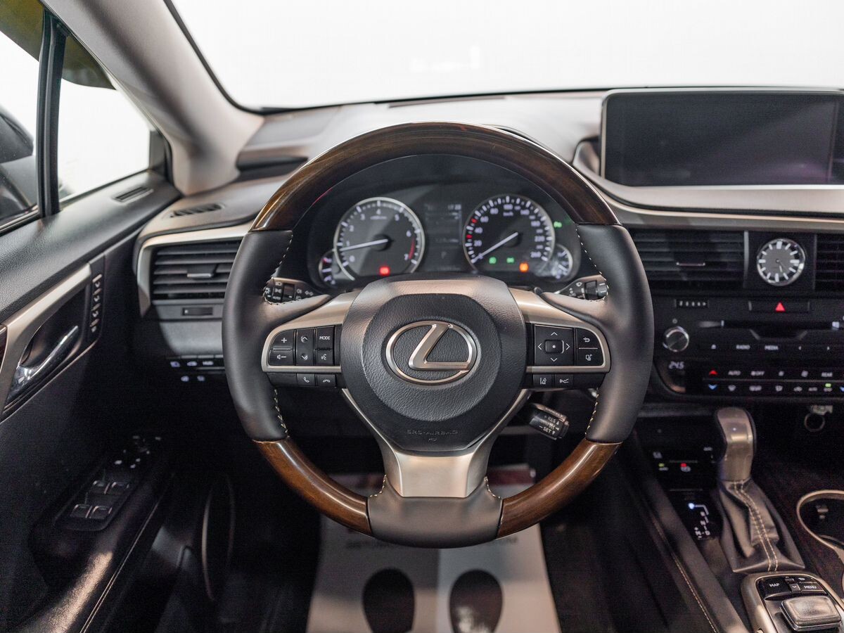 Lexus RX 2019 - фото автомобиля