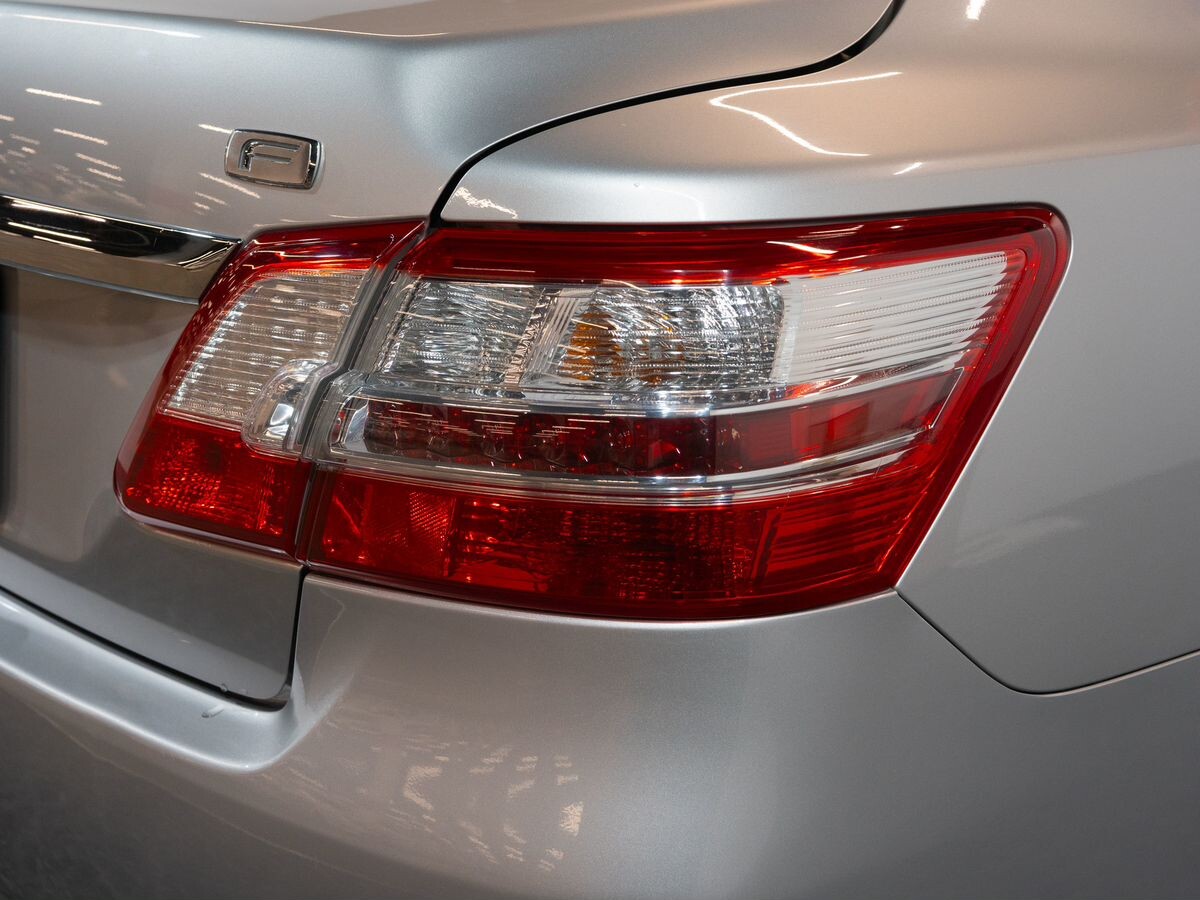 Toyota Premio 2010 - фото автомобиля