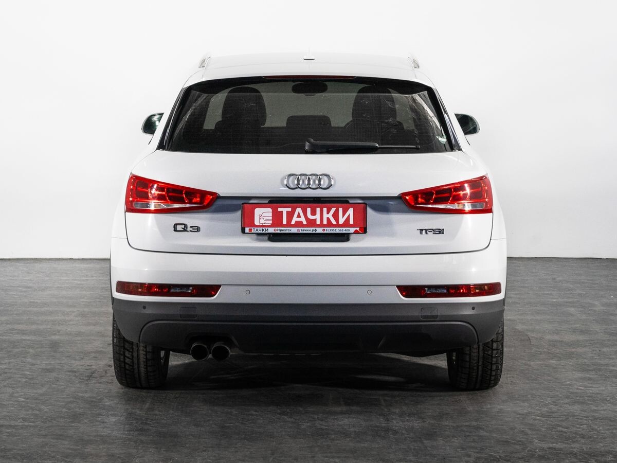 Audi Q3 2015 - фото автомобиля