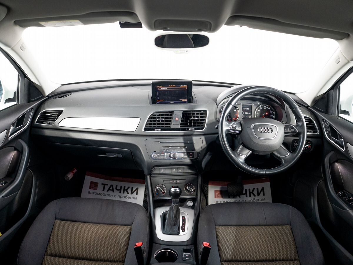 Audi Q3 2015 - фото автомобиля