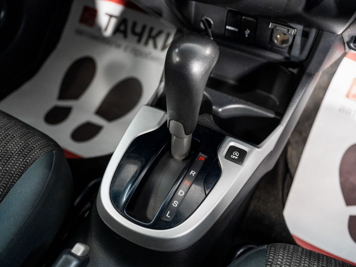 Honda Fit 2013 - фото автомобиля