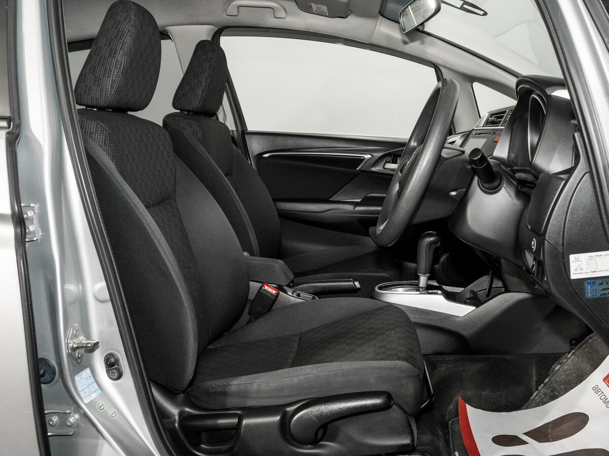 Honda Fit 2013 - фото автомобиля